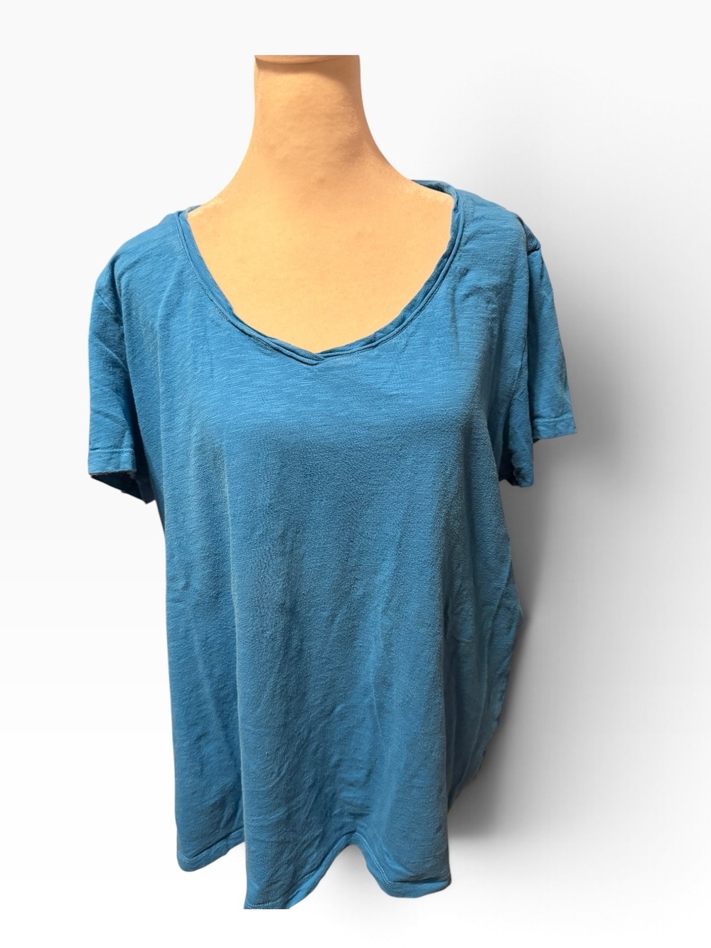Eddie Bauer V-Neck Tee. Dark Turquoise Bkue. T2XL. Worn.